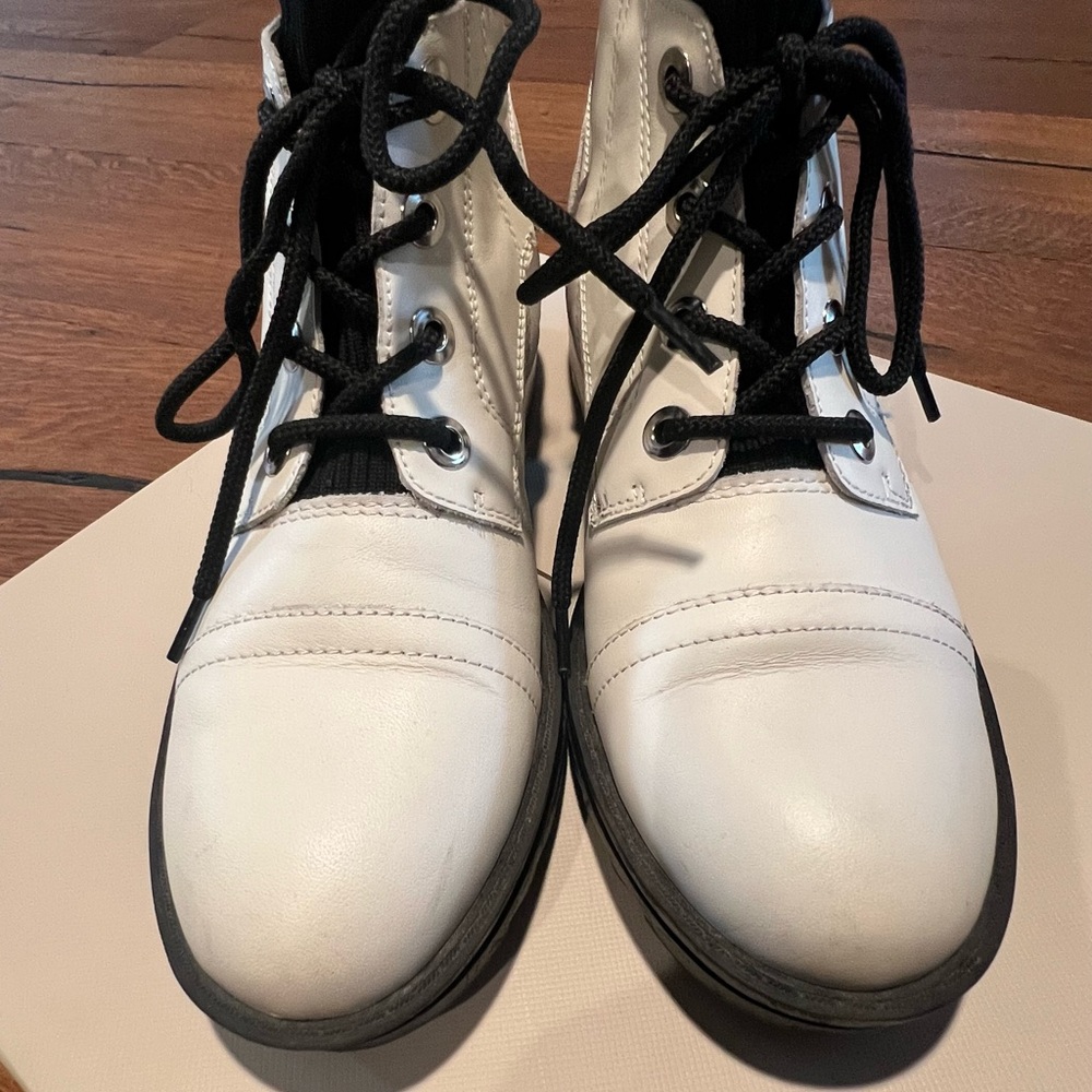 Marc Fisher Creamy white Leather Boots